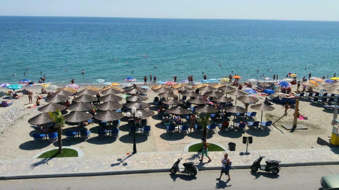 Hotel Dionisos Leptokaryá Exterior foto